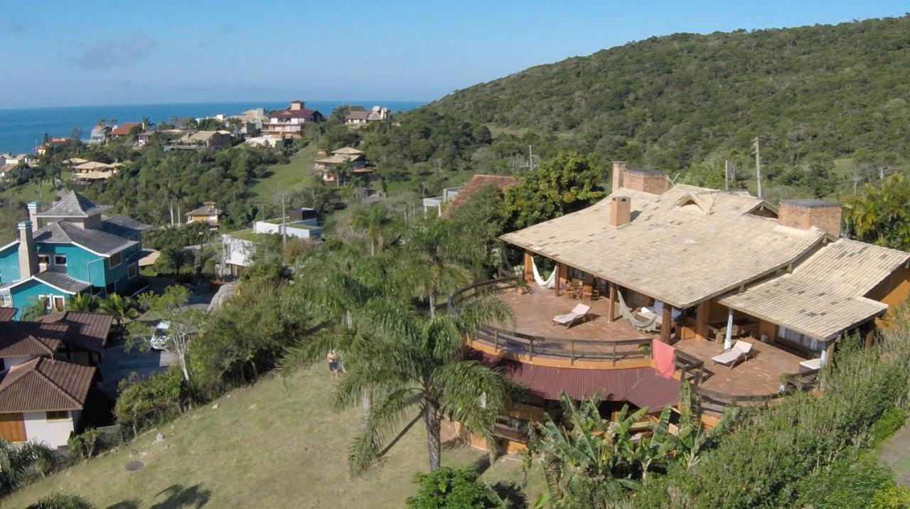 Luxury Suites Vila Indonésia Garopaba Esterno foto